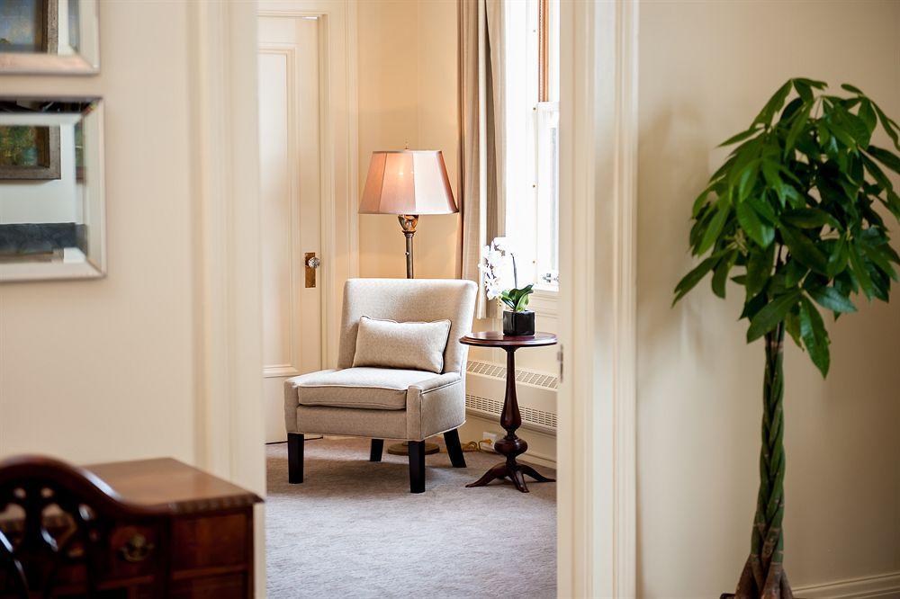 The Inn At The Union Club Of British Columbia Виктория Екстериор снимка