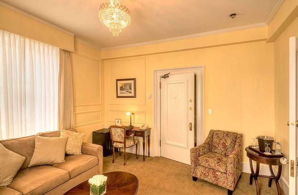 The Inn At The Union Club Of British Columbia Виктория Екстериор снимка