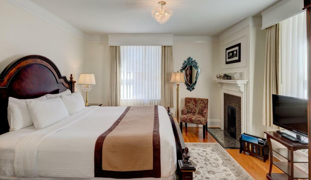 The Inn At The Union Club Of British Columbia Виктория Екстериор снимка